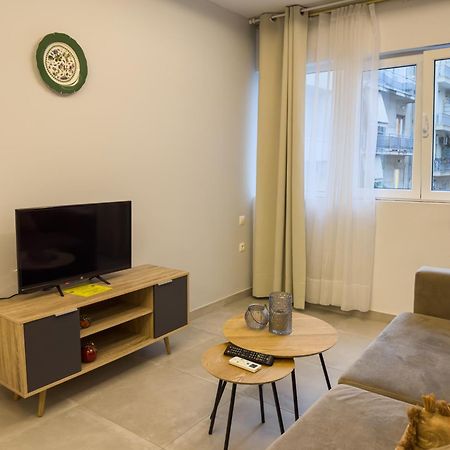 Contemporary & Spacious Renovated Apartment, Dt Syntagma, /Touristic Area Atene Esterno foto