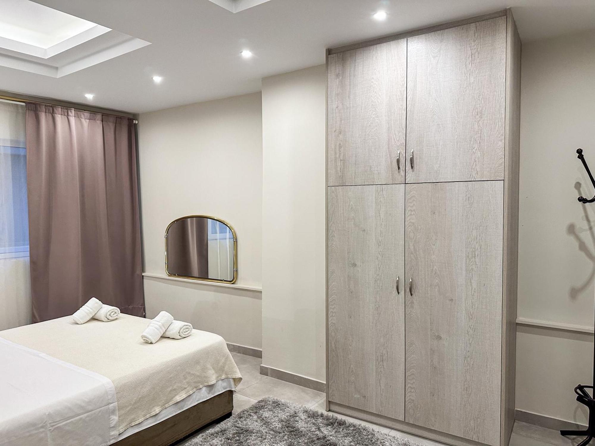Contemporary & Spacious Renovated Apartment, Dt Syntagma, /Touristic Area Atene Esterno foto
