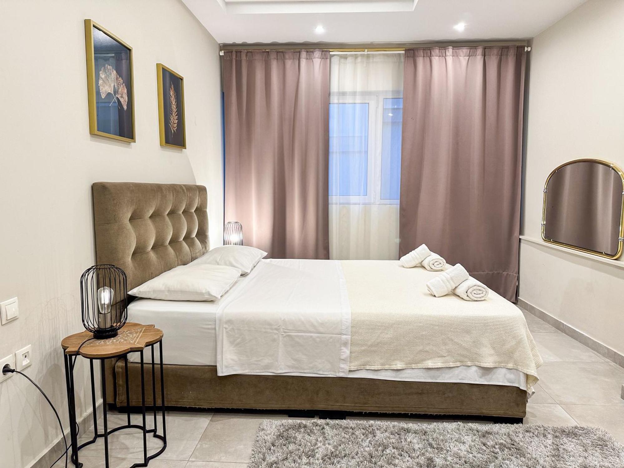 Contemporary & Spacious Renovated Apartment, Dt Syntagma, /Touristic Area Atene Esterno foto