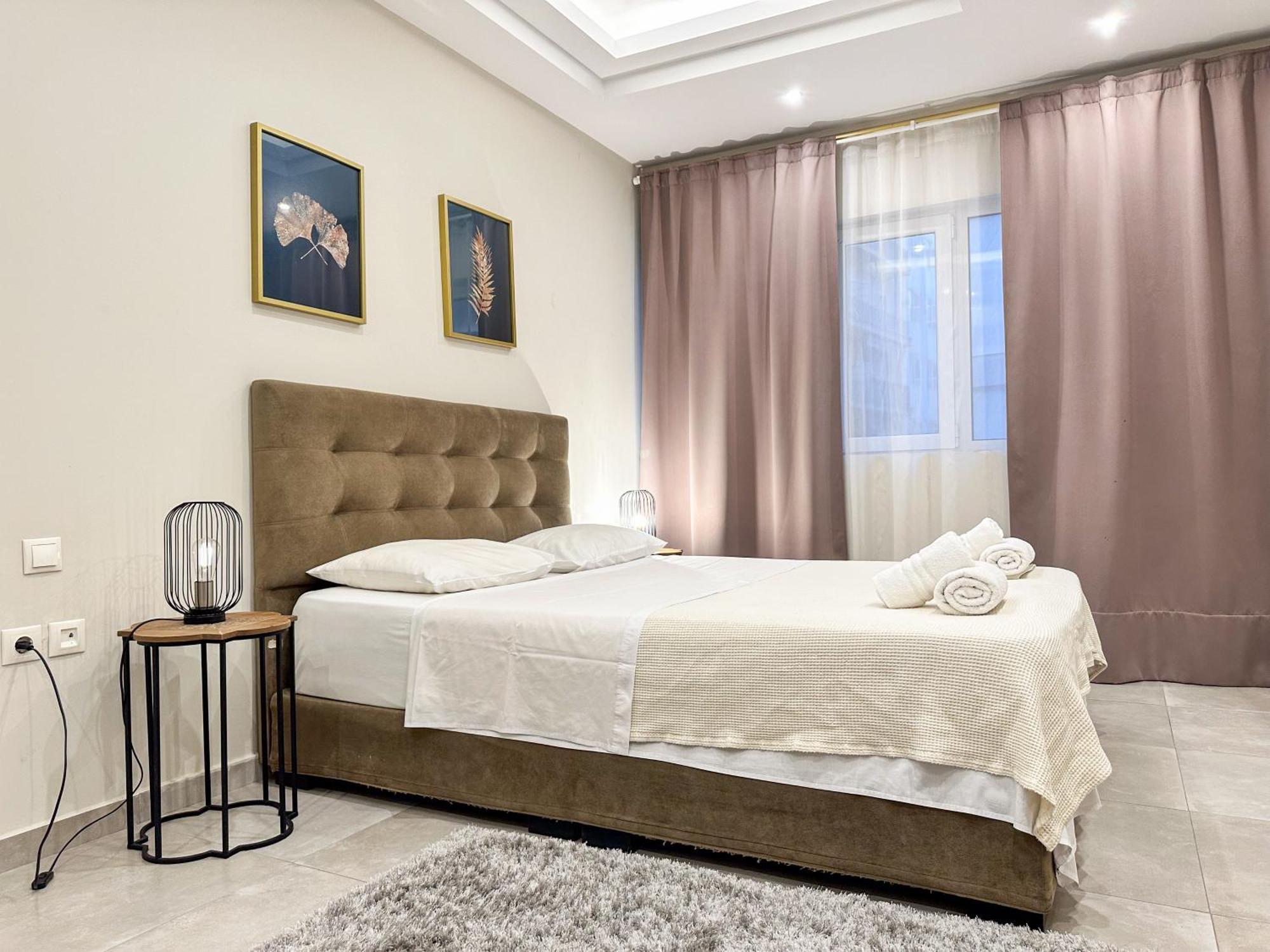 Contemporary & Spacious Renovated Apartment, Dt Syntagma, /Touristic Area Atene Esterno foto